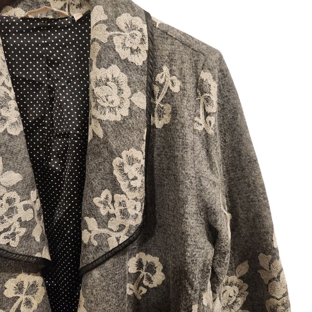 Soft Surroundings Grey Floral Jacket Size XL Floral Embroidered - Picture 3 of 7